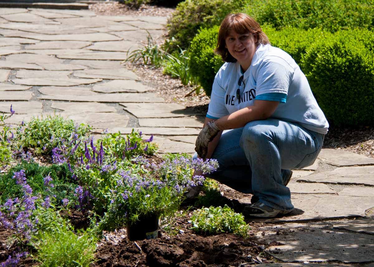 United Way Day of Caring with employees from Praxair