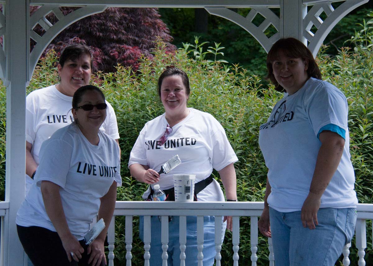 United Way Day of Caring with employees from Praxair